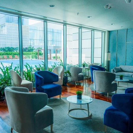 Brand New Water Front Luxury Cinnamon Suites Apartment In Heart Of Colombo City Exterior photo