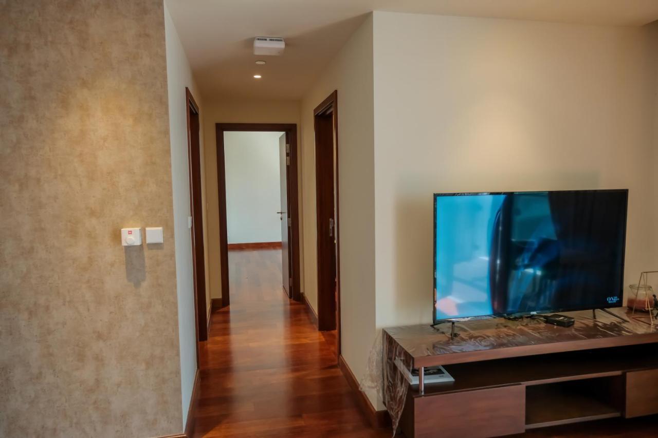 Brand New Water Front Luxury Cinnamon Suites Apartment In Heart Of Colombo City Exterior photo